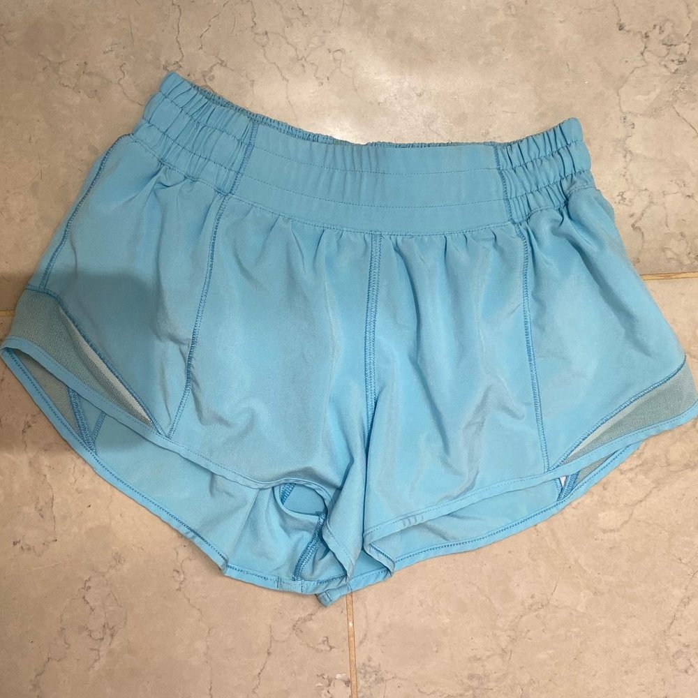 Lululemon Hotty Hot Shorts 2.5"